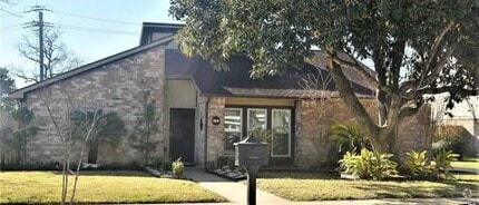 Building Photo - 12542 Wrenthorpe Dr