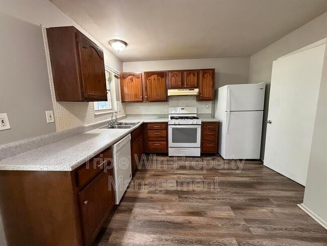 Building Photo - 11841 Del Rosa Way