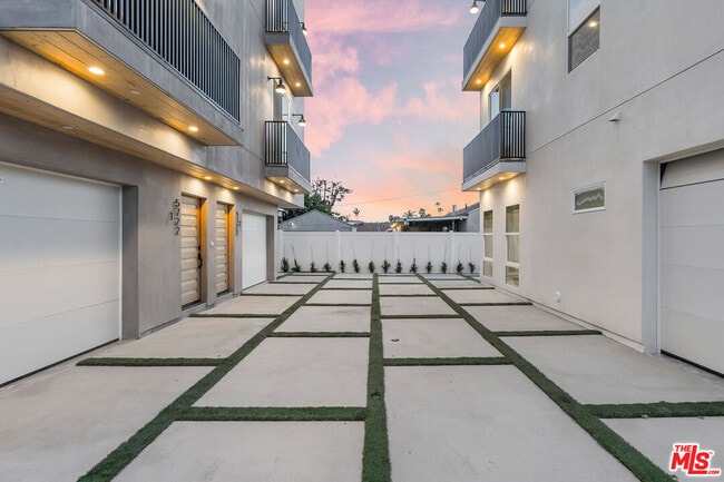 Building Photo - 5722 Fulcher Ave