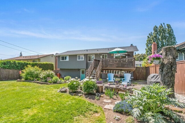 Building Photo - 3Bd/2.25Ba Seattle House