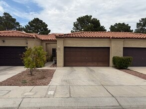 Building Photo - 7904 Shelter Island Way