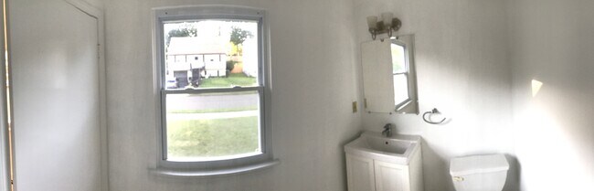 A view from the mater bathroom - 85 Wilson Ave