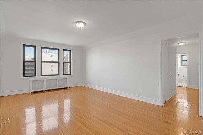 Building Photo - 254 Martine Ave