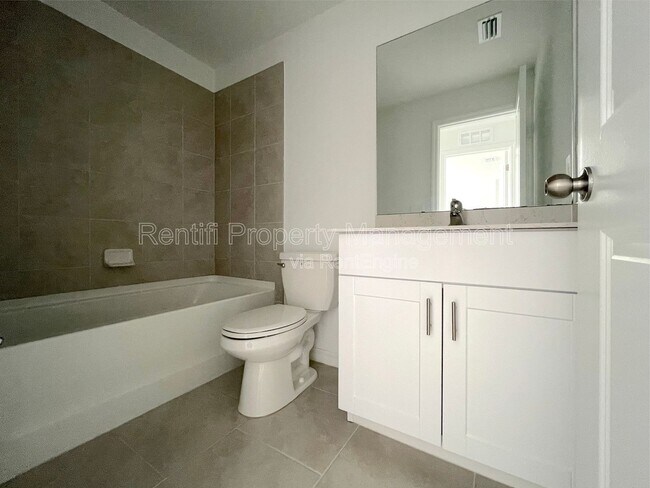 Building Photo - 4260 Canova Ct