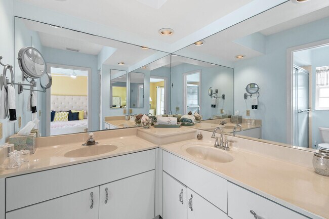 Building Photo - 1216 Ocean Dunes Cir