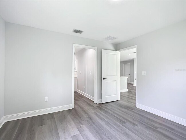 Building Photo - 13609 Markhan St