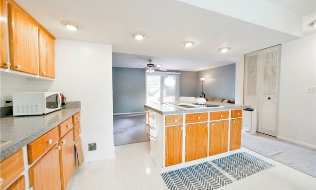 Building Photo - Shallow Creek Rd 8394 A