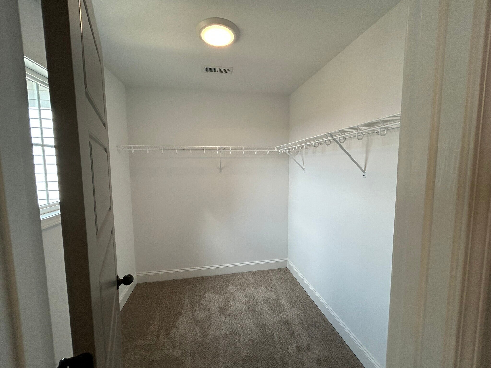 Building Photo - 163 Susan Lynn Dr