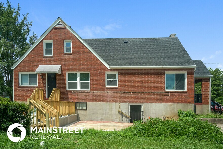 Building Photo - 4507 Fegenbush Ln