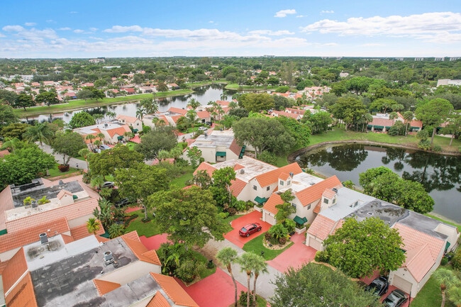 Building Photo - 6565 Las Flores Dr