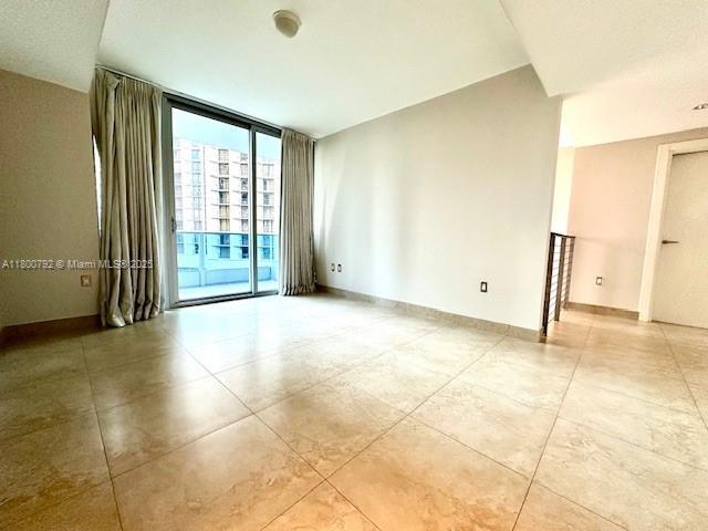Building Photo - 200 Biscayne Blvd Way