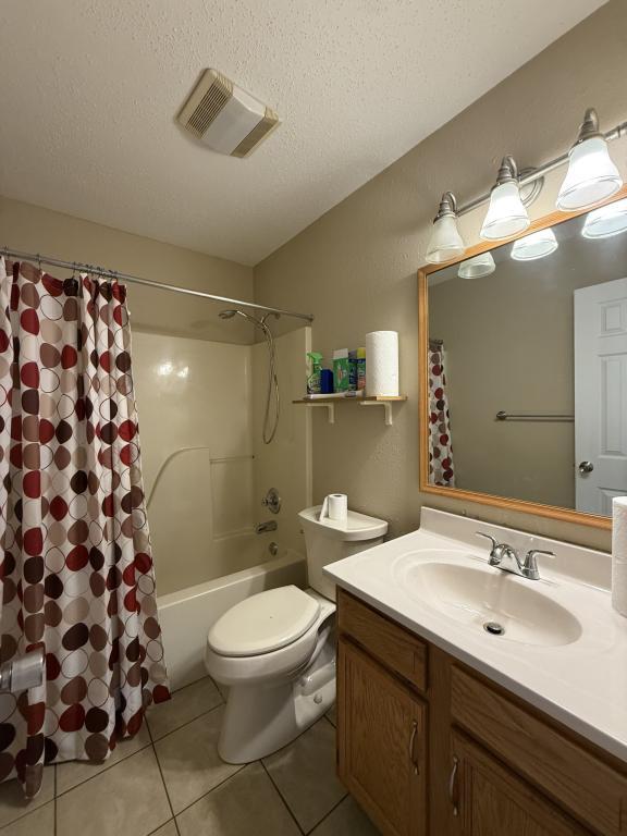 Building Photo - 5717 Stoneview Way