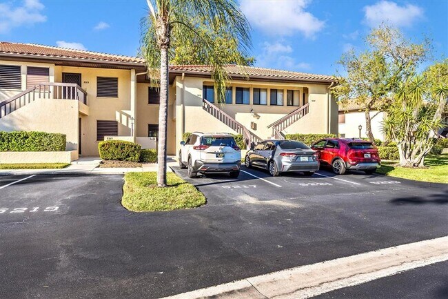 Building Photo - 5219 Lake Village Dr