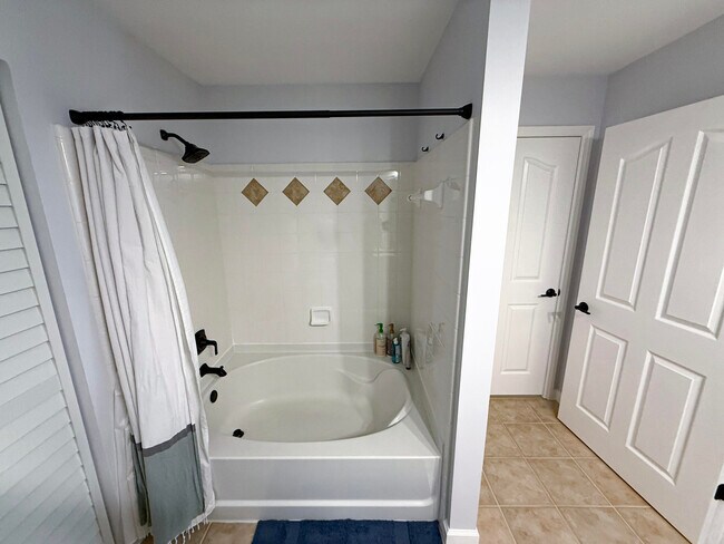 Building Photo - 275 Murcia Dr