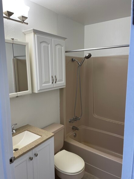 Building Photo - 4707 Croftshire Dr
