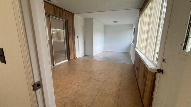 Building Photo - 4817 Landover Cir