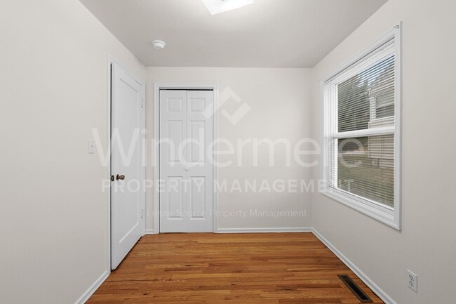 Building Photo - 5723 N Milton St