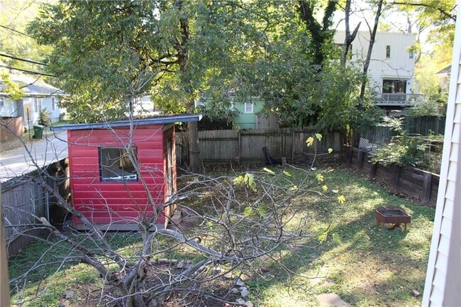 Building Photo - 1075 Manigault St SE