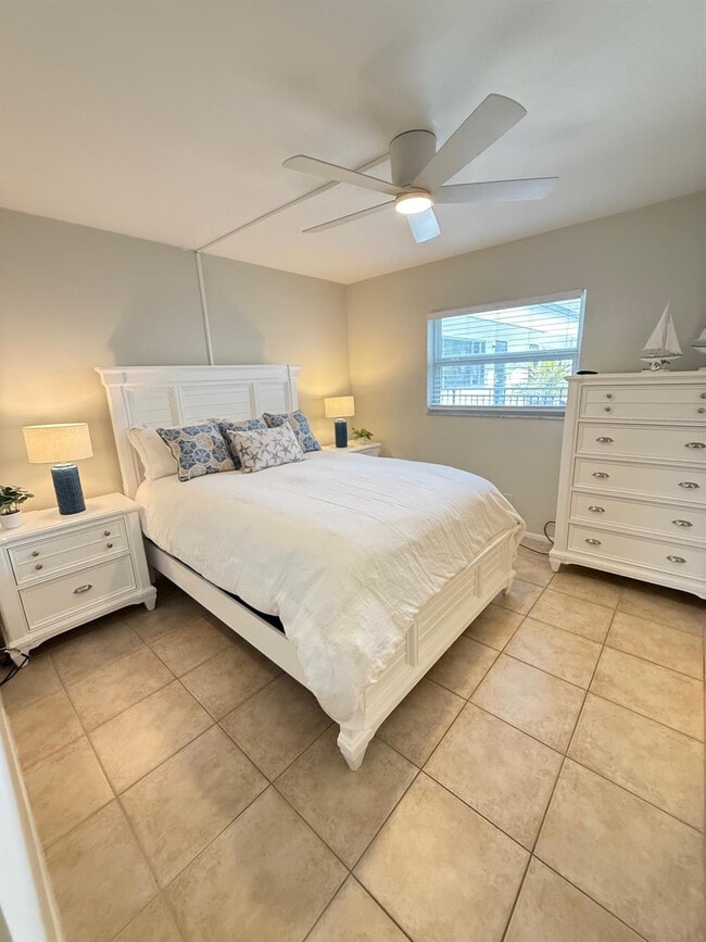 Building Photo - 4658 Bougainvilla Dr