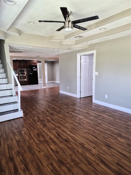 Building Photo - 209 Florence St