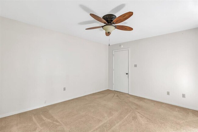 Building Photo - 70 Fern View Ct