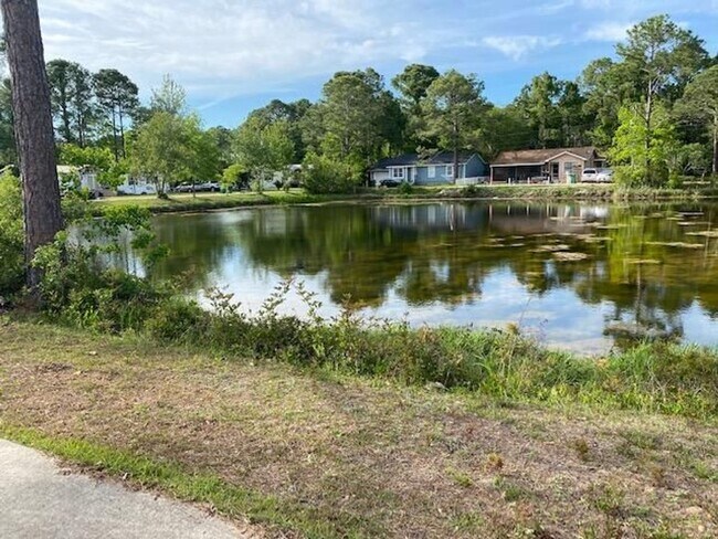 Building Photo - 3-Bedroom Brick Home with Modern Finishes & Large Yard!