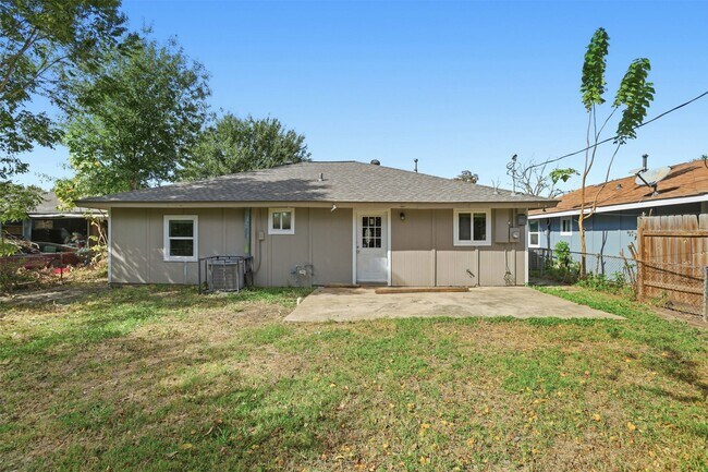 Building Photo - 7301 Conley St