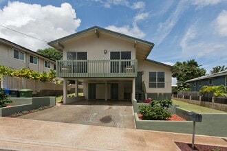 Building Photo - Lower Makakilo - Stunning Fully Remodeled ...
