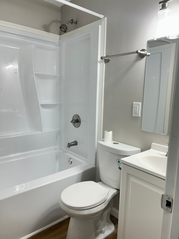 Building Photo - 2530 E North St