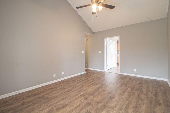 Building Photo - 1913 Timberline Cir