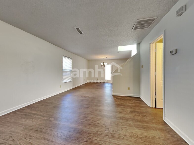 Building Photo - 1456 Prairie Valley Dr