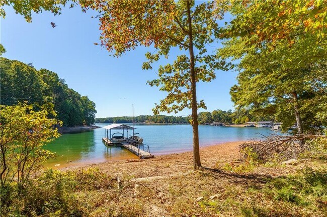 Building Photo - 5580 Williams Shores Dr