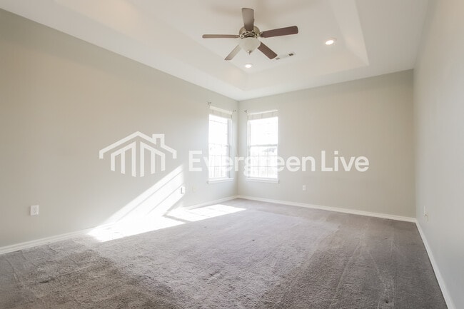 Building Photo - 4303 SW Brownstone Ave