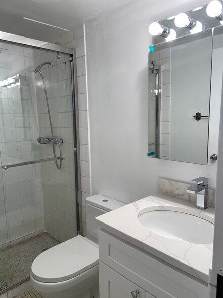 Building Photo - 8815 Pitkin Ave