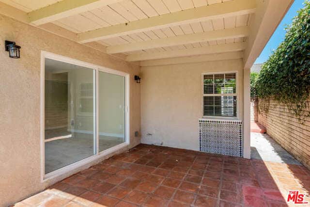 Building Photo - 1152 S Point View St