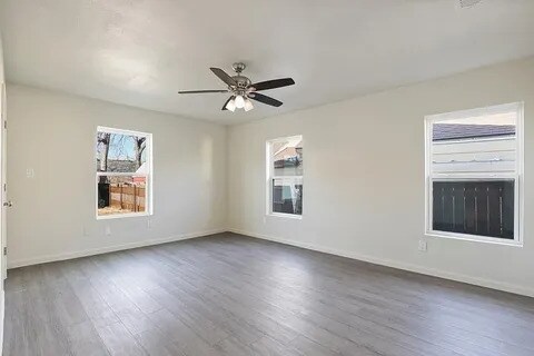 Building Photo - 7115 Parkdale Dr