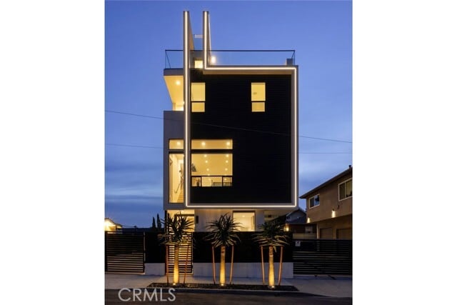 Building Photo - 3620 Ellsworth St