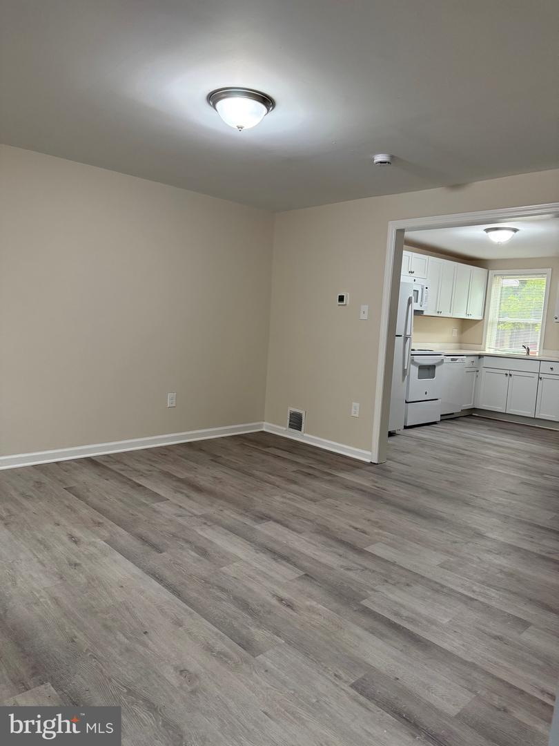 Building Photo - 105 Hickman Rd