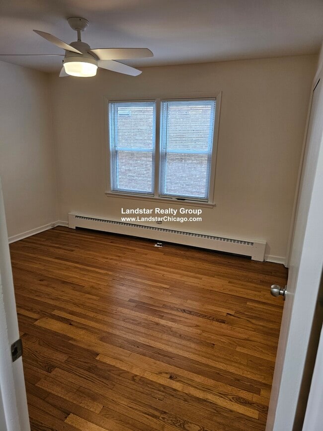 Building Photo - 7247 W Touhy Ave