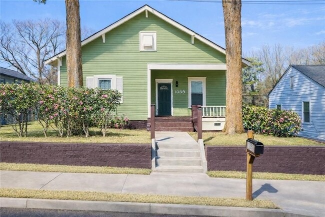 Building Photo - 1039 Astor Ave SW