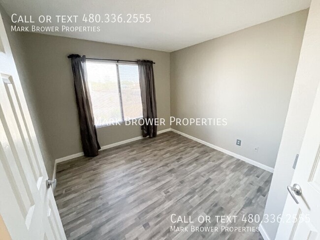 Building Photo - 2035 S Elm St