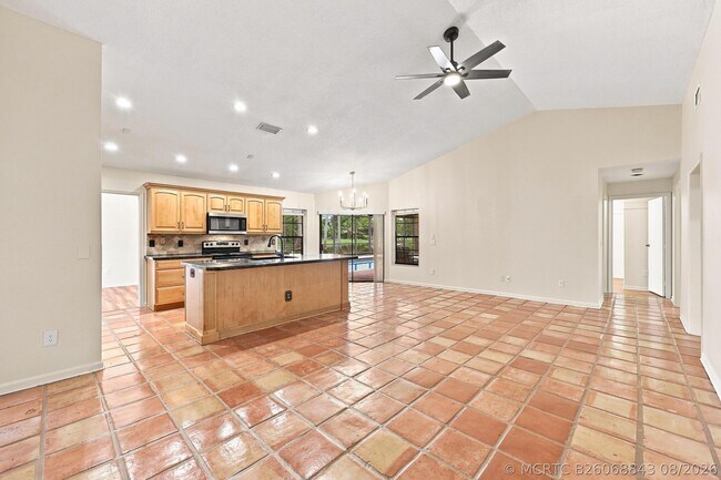 Building Photo - 10798 Cypress Bend Dr