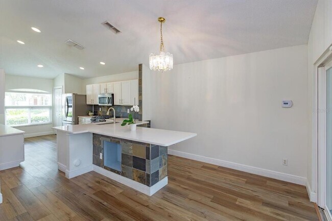 Building Photo - 606 Buckhaven Loop