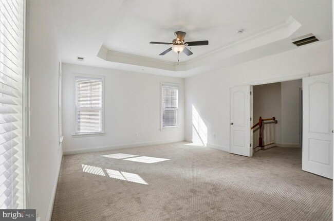 Building Photo - 1312 Volunteer Dr