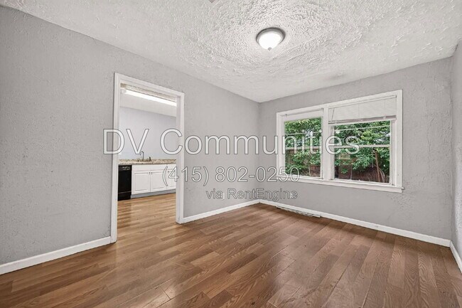 Building Photo - 5910 Southtown St