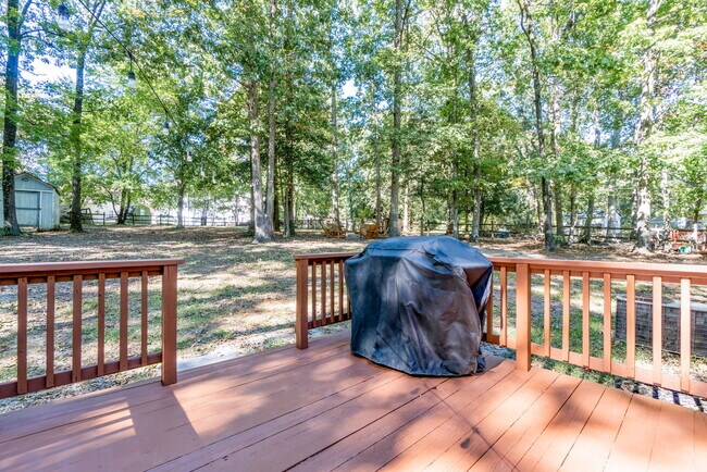 Building Photo - 3434 Castlebury Dr