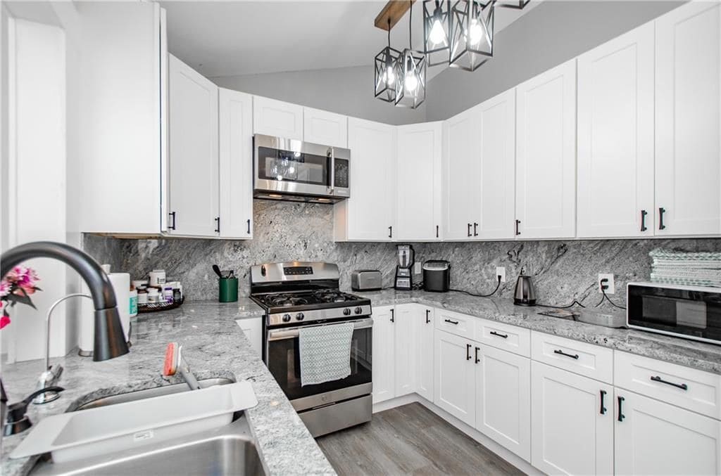 Building Photo - 238 Knob Hill Dr