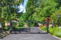 Building Photo - 400 Beechmont Dr