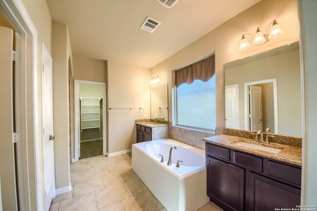 Building Photo - NOW OFFERING 50% OFF 1ST MONTH'S RENT!