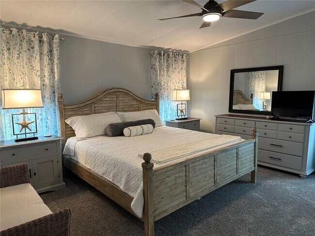 Building Photo - 307 Outrigger Pl